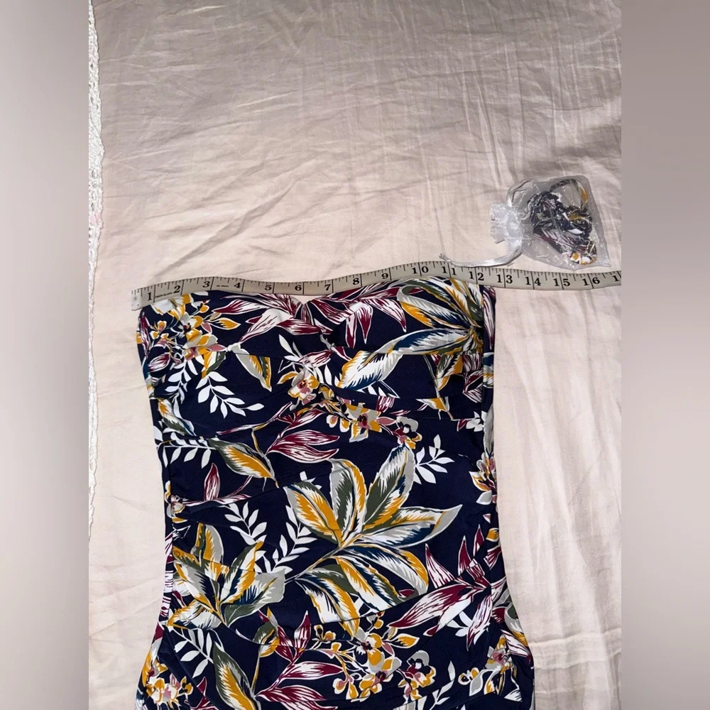 Anne Cole NWOT Floral One-Piece Swimsuit Removable Straps Size 6
